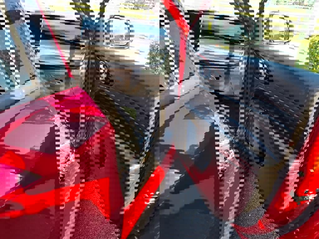 Used 2024 Jeep Compass Trailhawk image 27