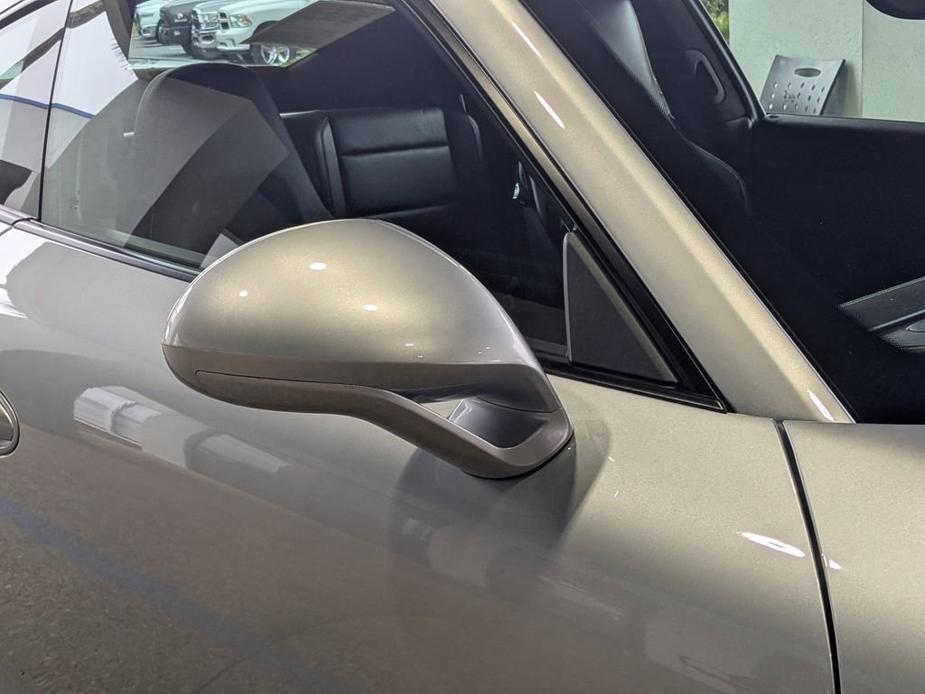 Used 2016 Porsche 911 Turbo S image 11