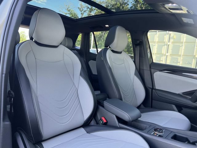 New 2026 Volkswagen Tiguan SE R-Line FWD image 29