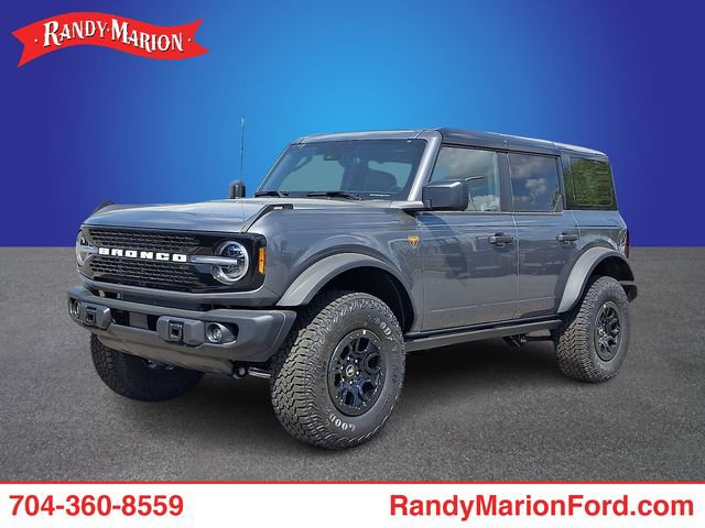 New 2026 Ford Bronco Badlands w/ Sasquatch Package