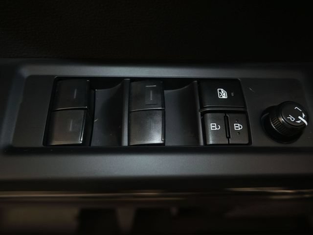 Used 2025 Toyota Tundra SR5 AWD/4WD image 11