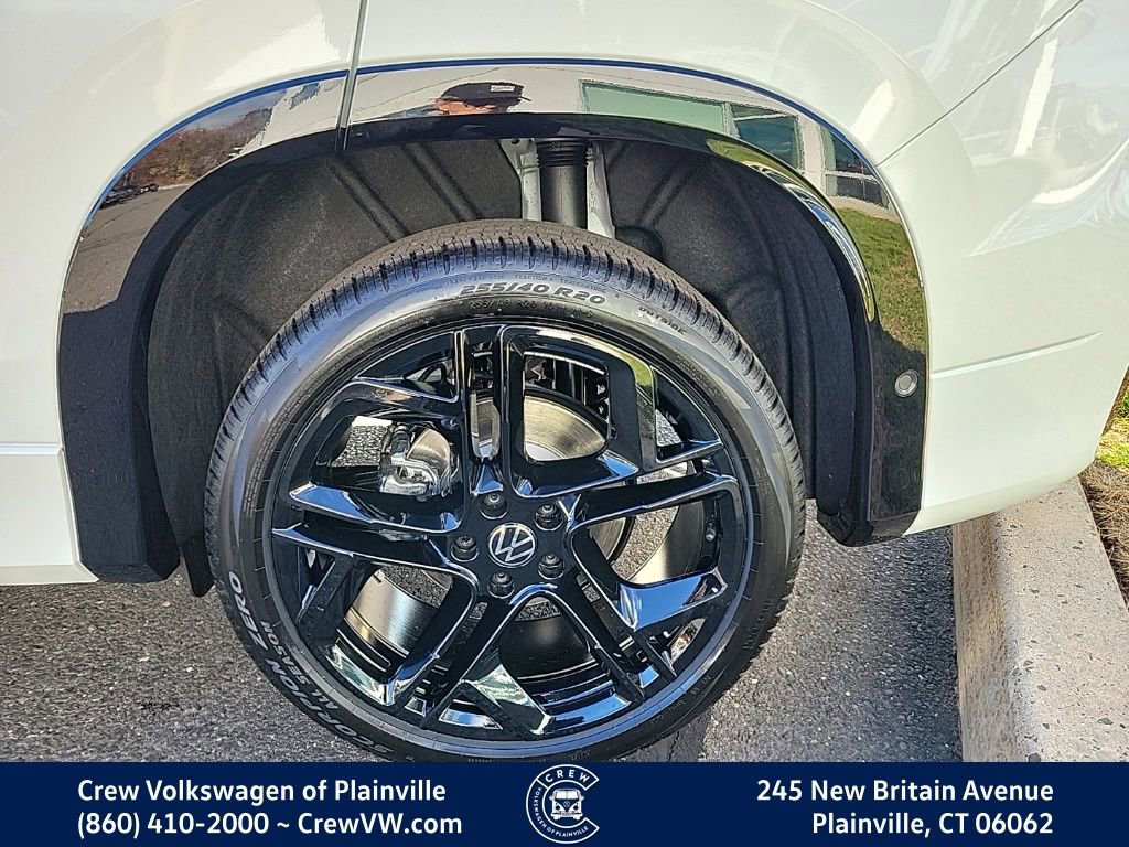 New 2026 Volkswagen Tiguan SE R-Line image 18