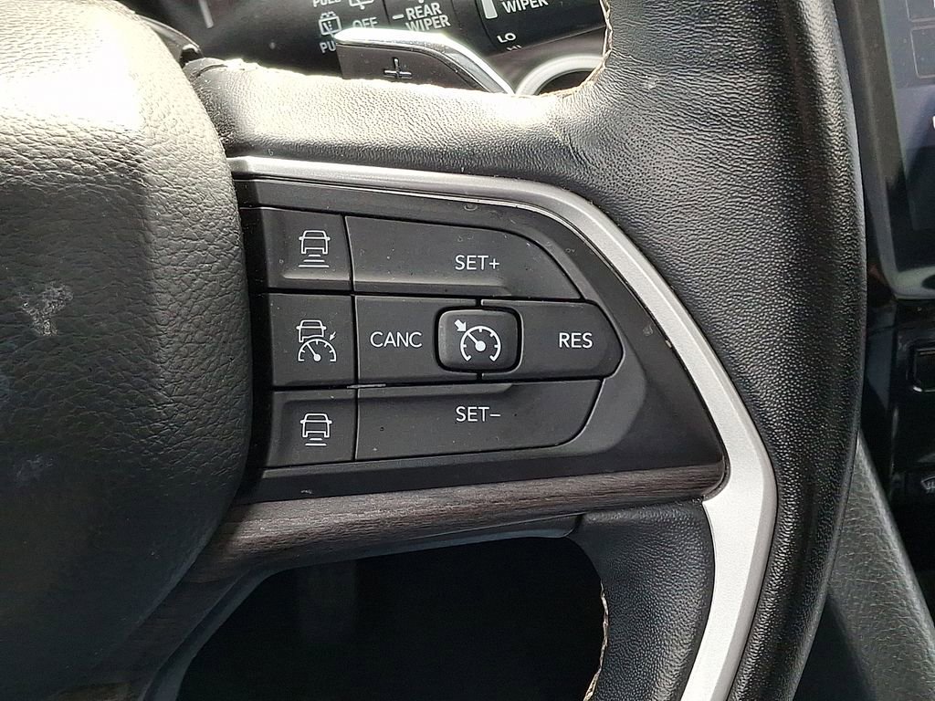 Used 2022 Jeep Grand Cherokee L Limited image 23