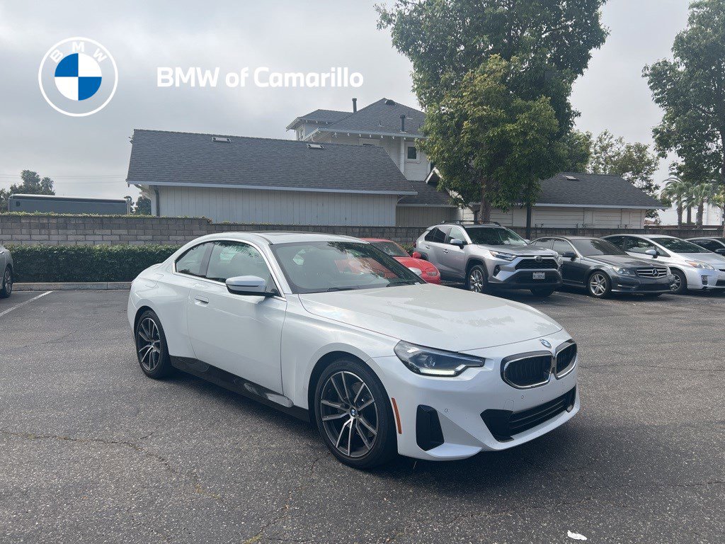 Used 2023 BMW 230i Coupe w/ Convenience Package image 1