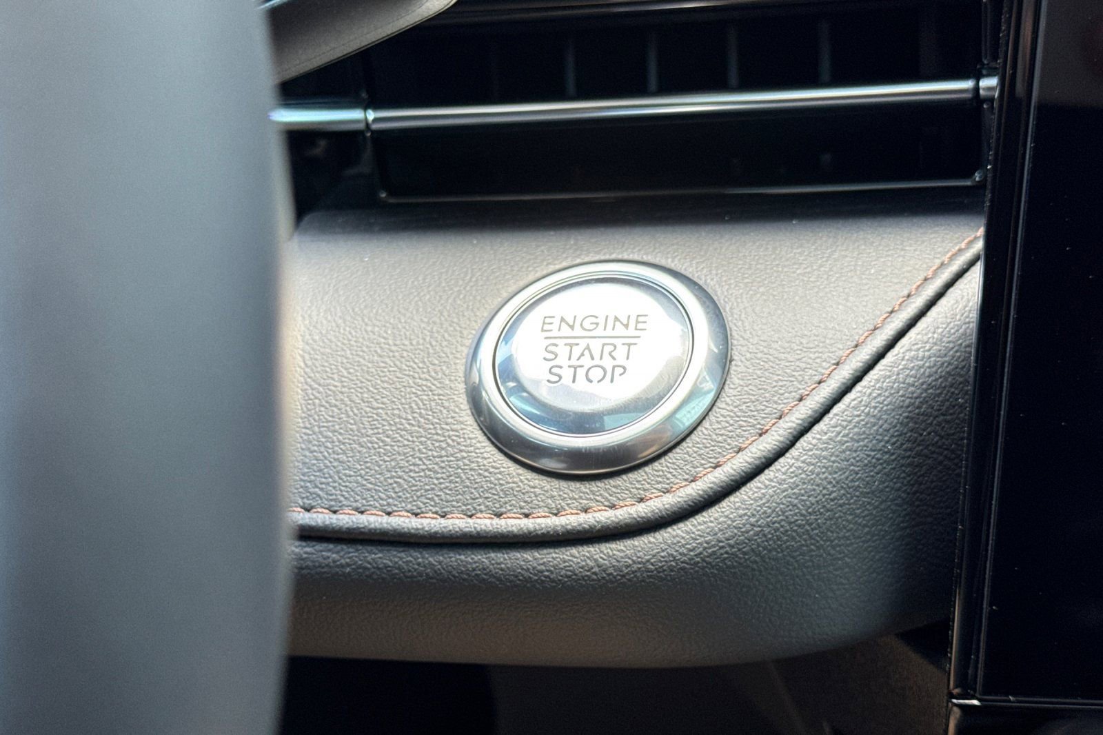 New 2026 Lincoln Nautilus Reserve image 21