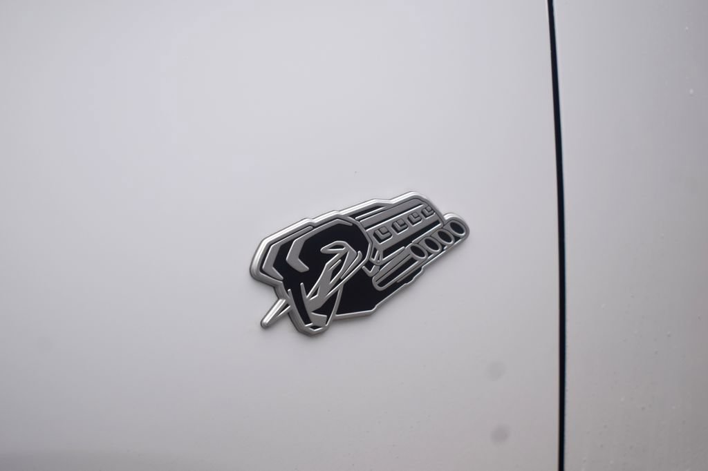 New 2026 RAM 1500 4x4 Crew Cab image 16