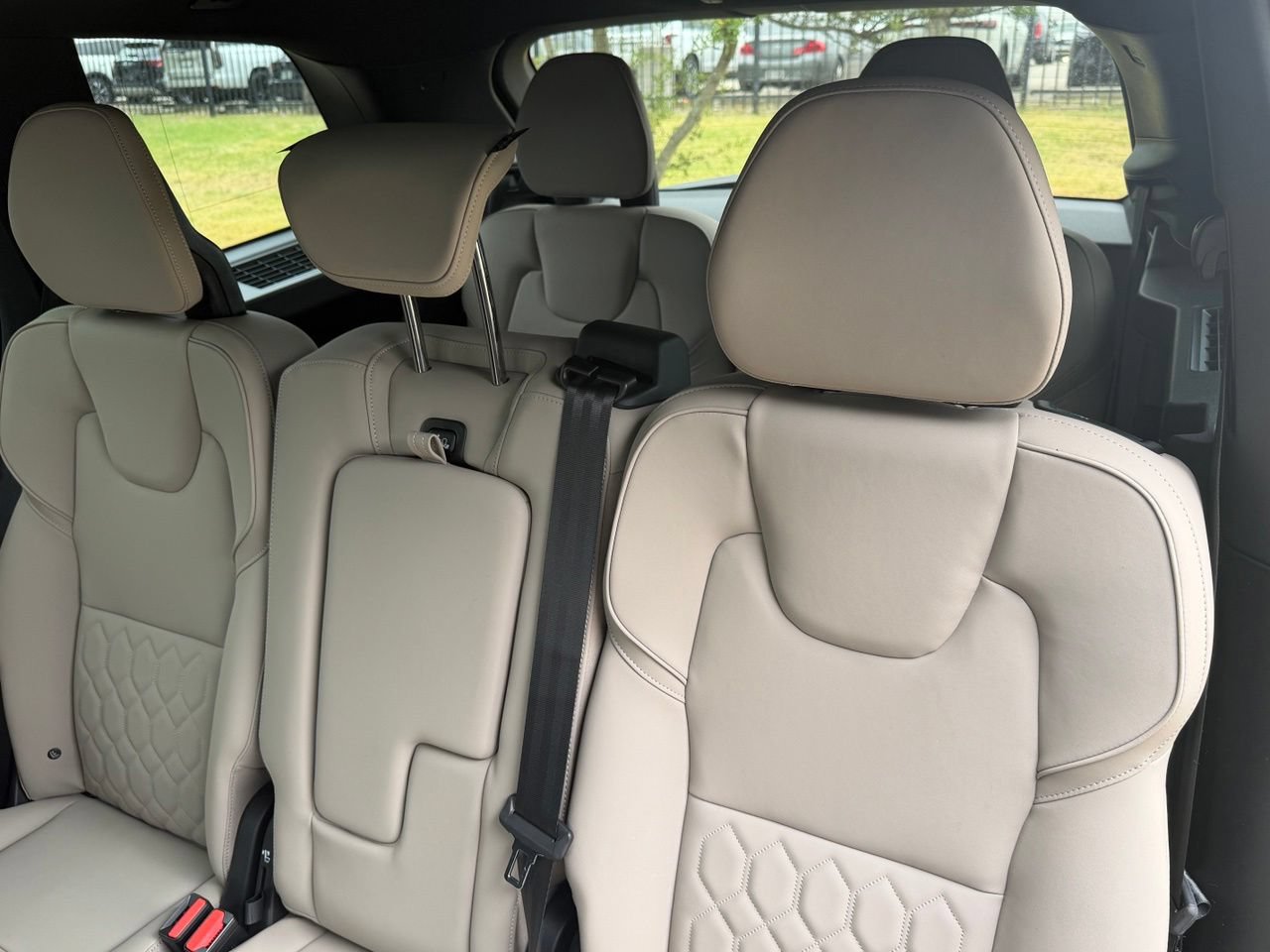 New 2026 Volvo XC90 T8 Plus w/ Protection Package Premier AWD/4WD image 20