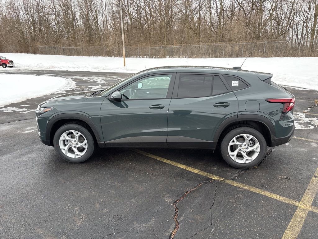 New 2026 Chevrolet Trax LS w/ LS Convenience Package image 5