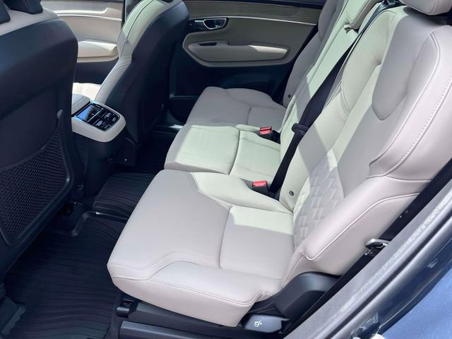 Used 2026 Volvo XC90 B6 Plus w/ Protection Package Premier AWD/4WD image 12