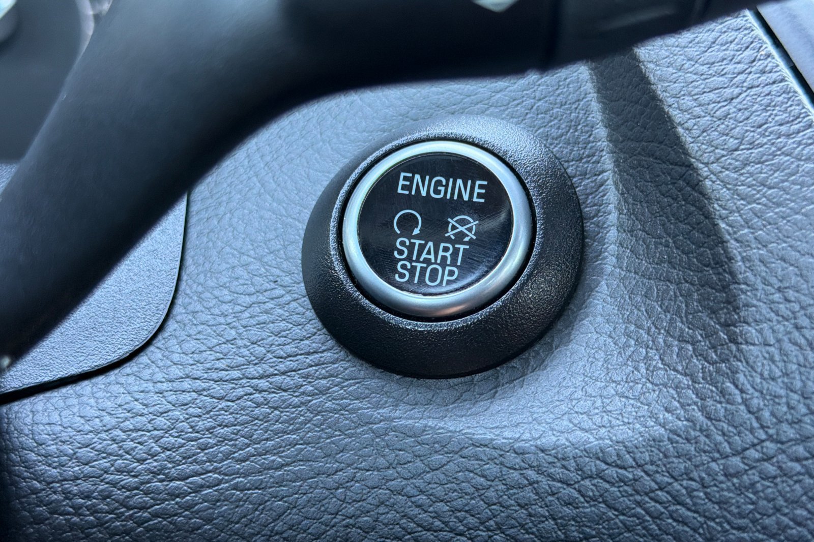 Used 2018 Ford Focus Titanium FWD image 27