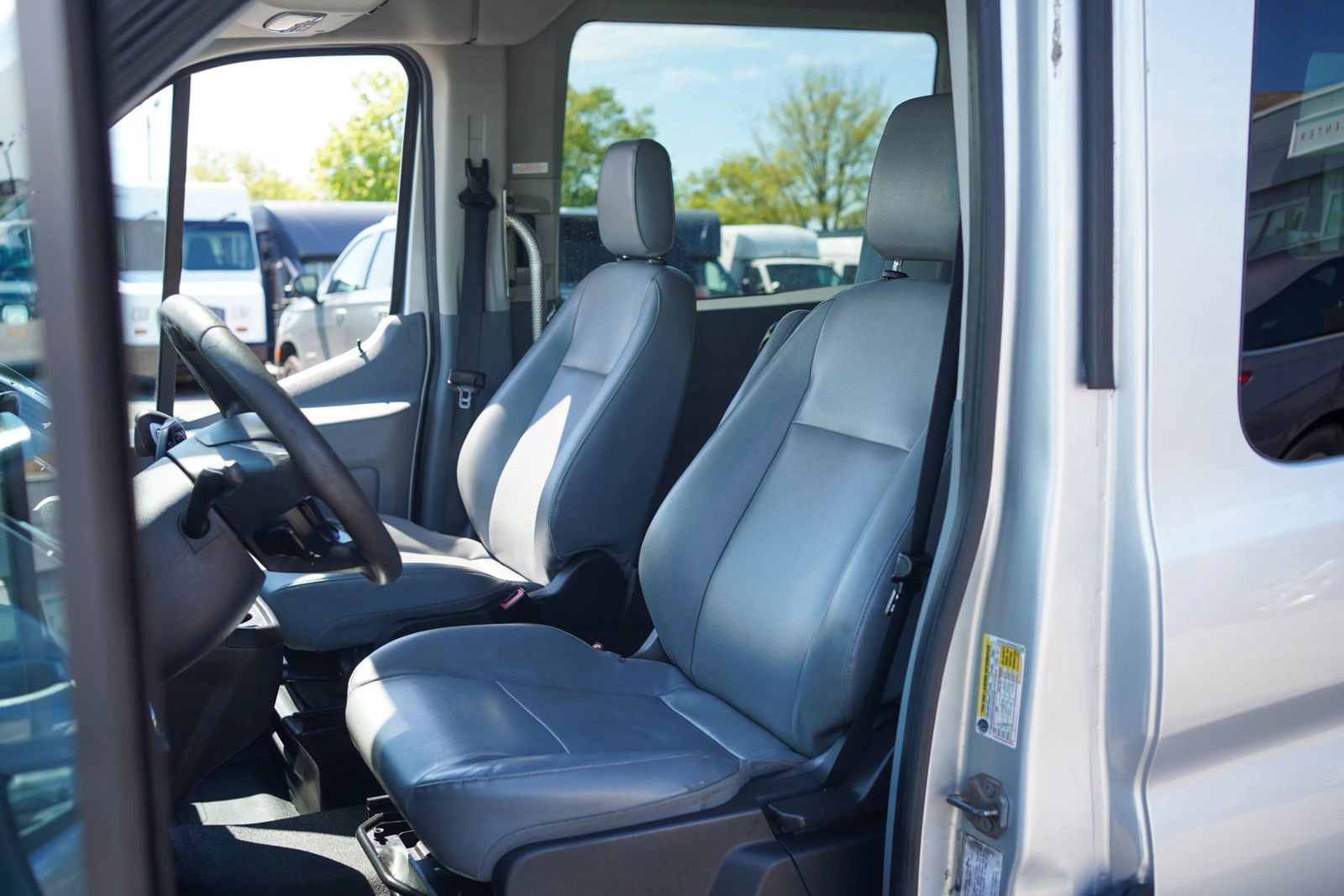 Used 2016 Ford Transit 350 XL RWD image 13