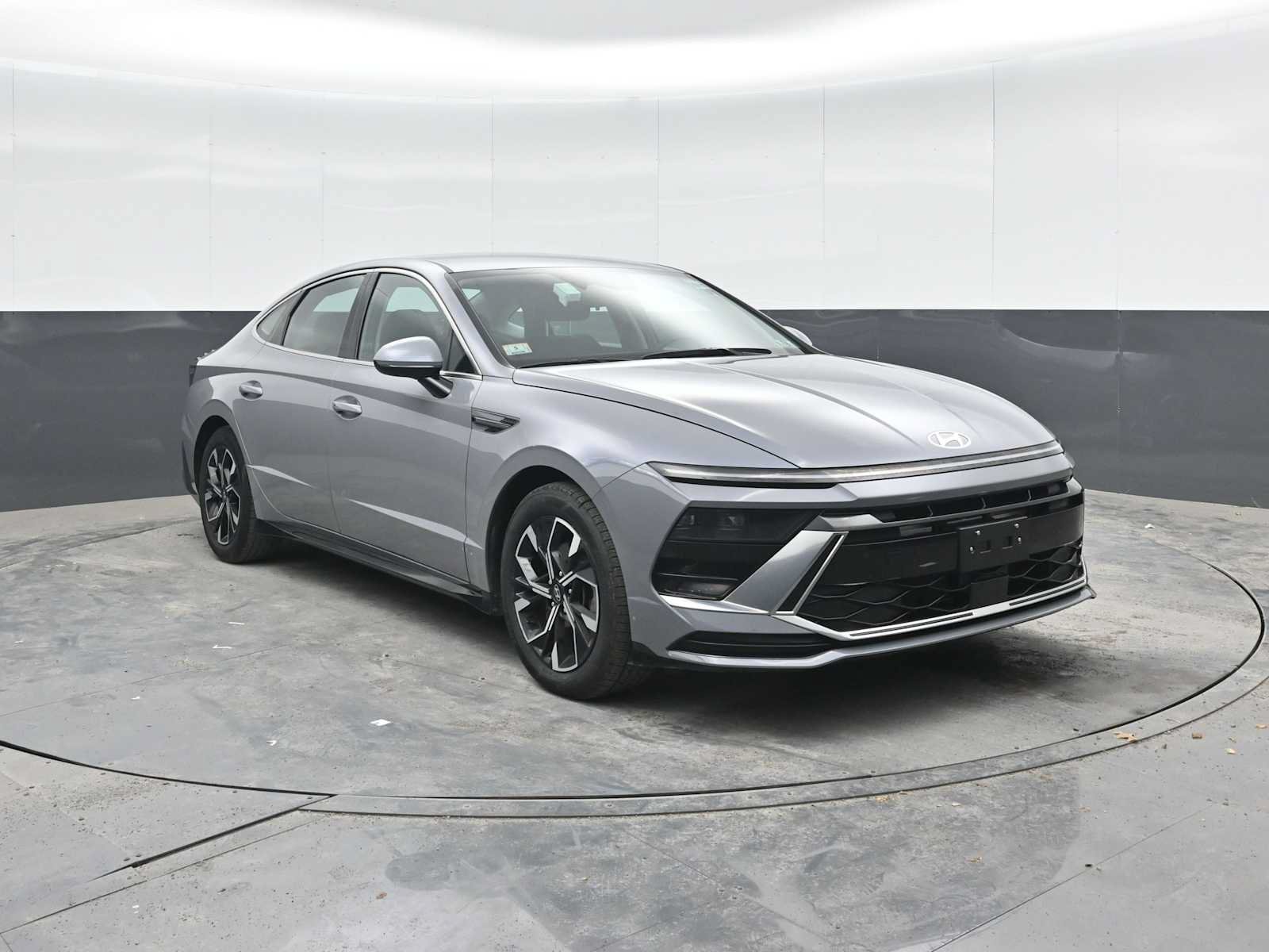 Used 2024 Hyundai Sonata SEL FWD image 7