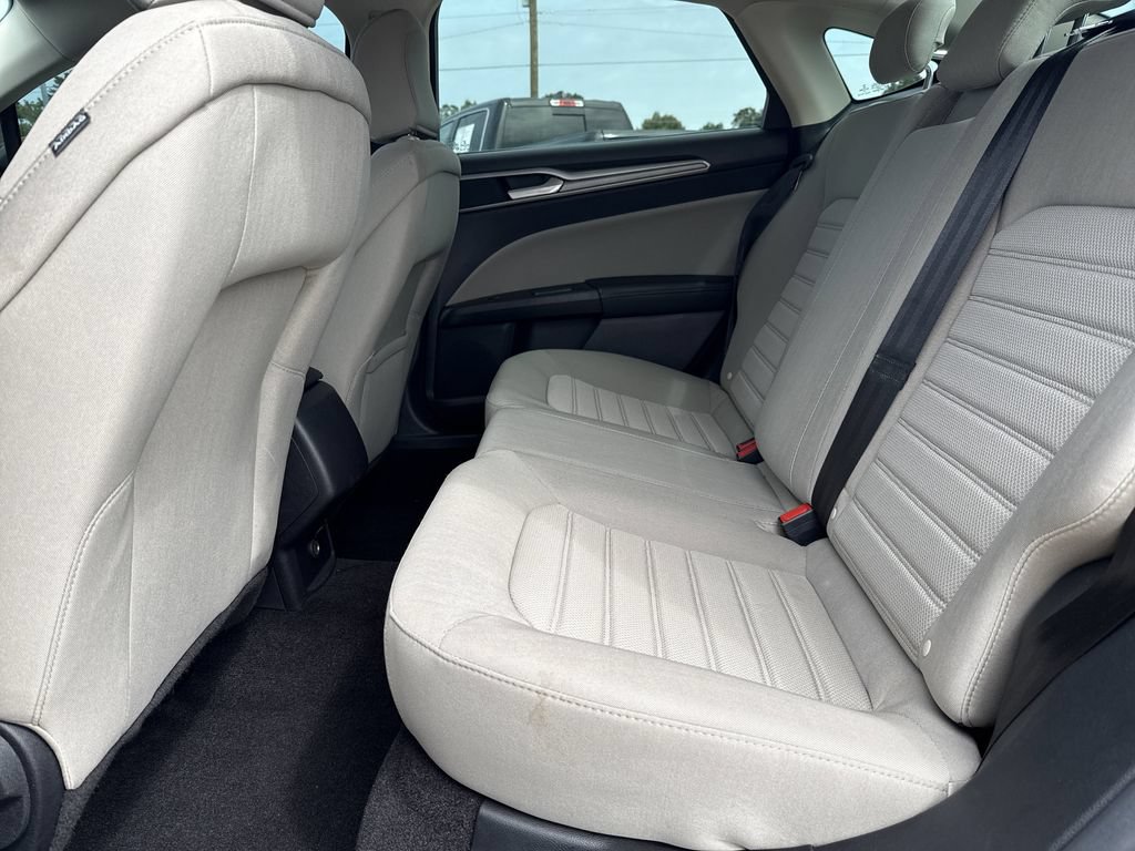 Used 2020 Ford Fusion S FWD image 22