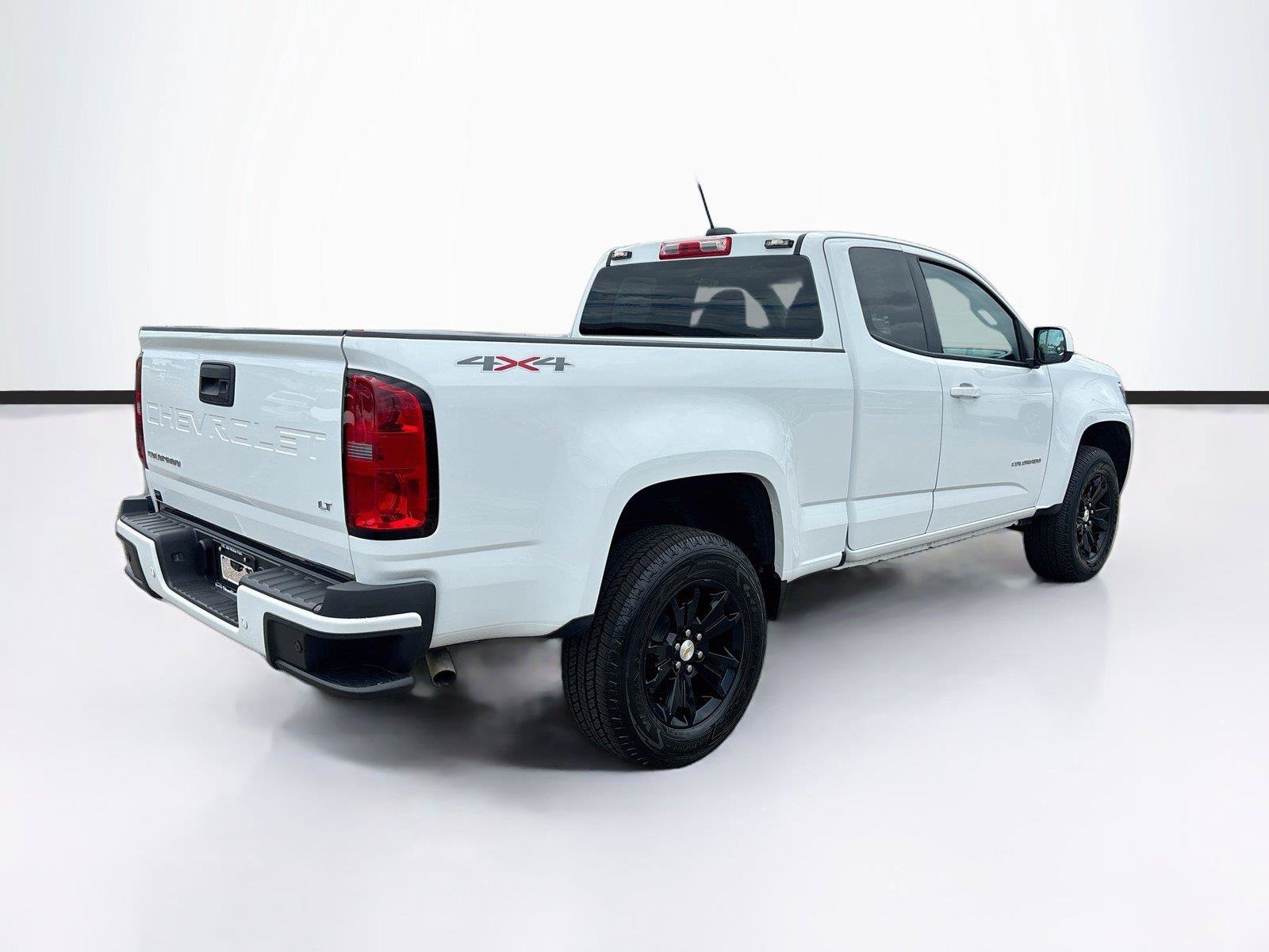 Used 2022 Chevrolet Colorado LT w/ Fleet Safety Package AWD/4WD image 7
