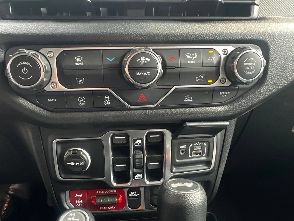 Used 2025 Jeep Wrangler Unlimited Sport AWD/4WD image 25