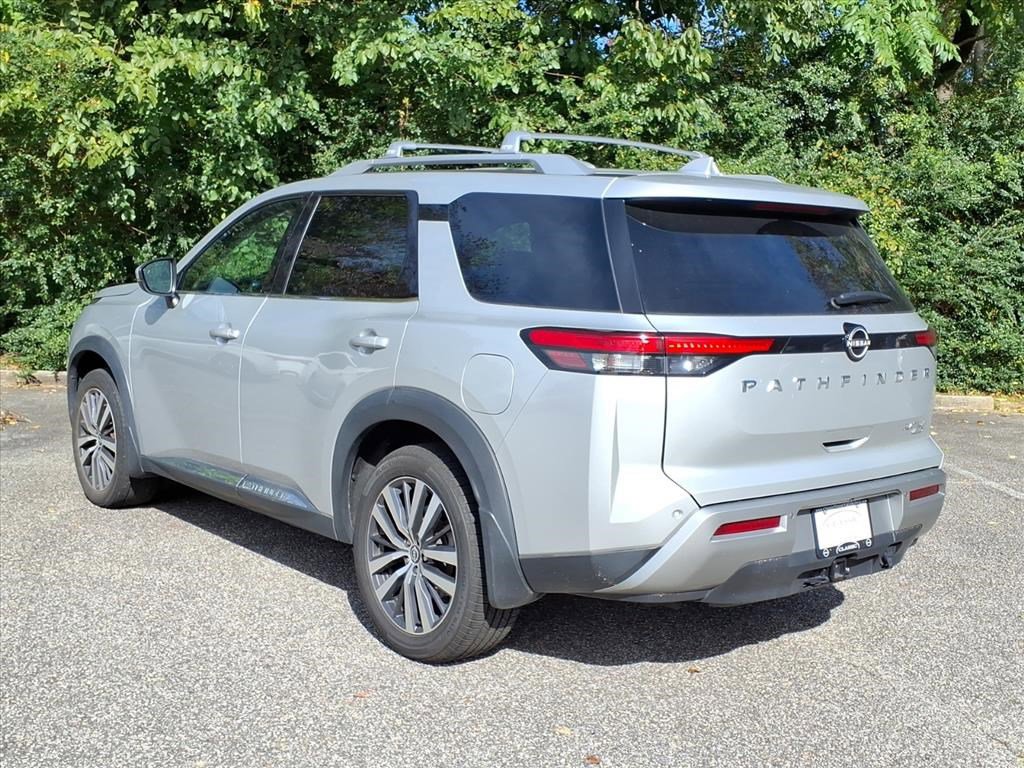 Used 2022 Nissan Pathfinder Platinum w/ Cargo Package image 6