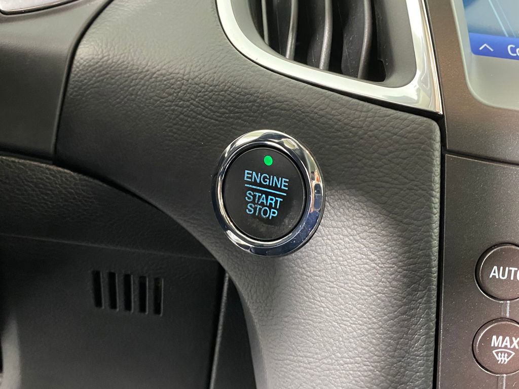 Used 2020 Ford Edge Titanium w/ Equipment Group 301A image 21