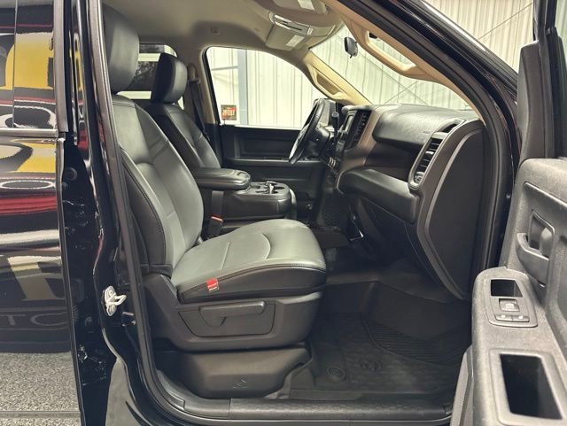 Used 2020 RAM 2500 Tradesman w/ Chrome Appearance Group AWD/4WD image 15