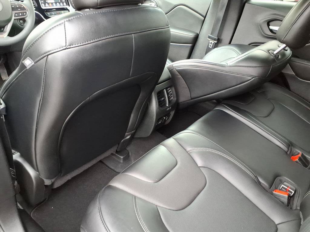 Used 2022 Jeep Cherokee Limited AWD/4WD image 15