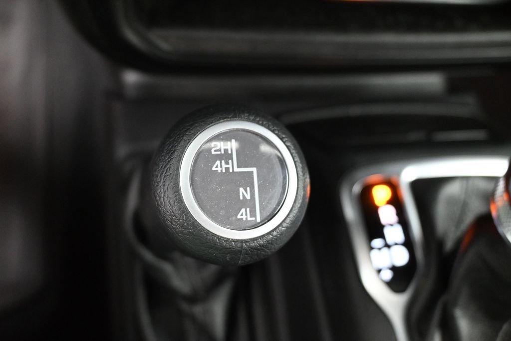 Used 2026 Jeep Wrangler Unlimited Sport AWD/4WD image 17