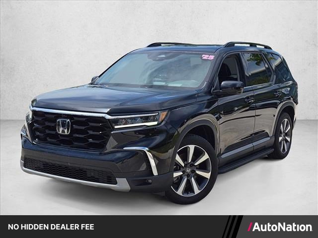 Used 2025 Honda Pilot Elite image 1