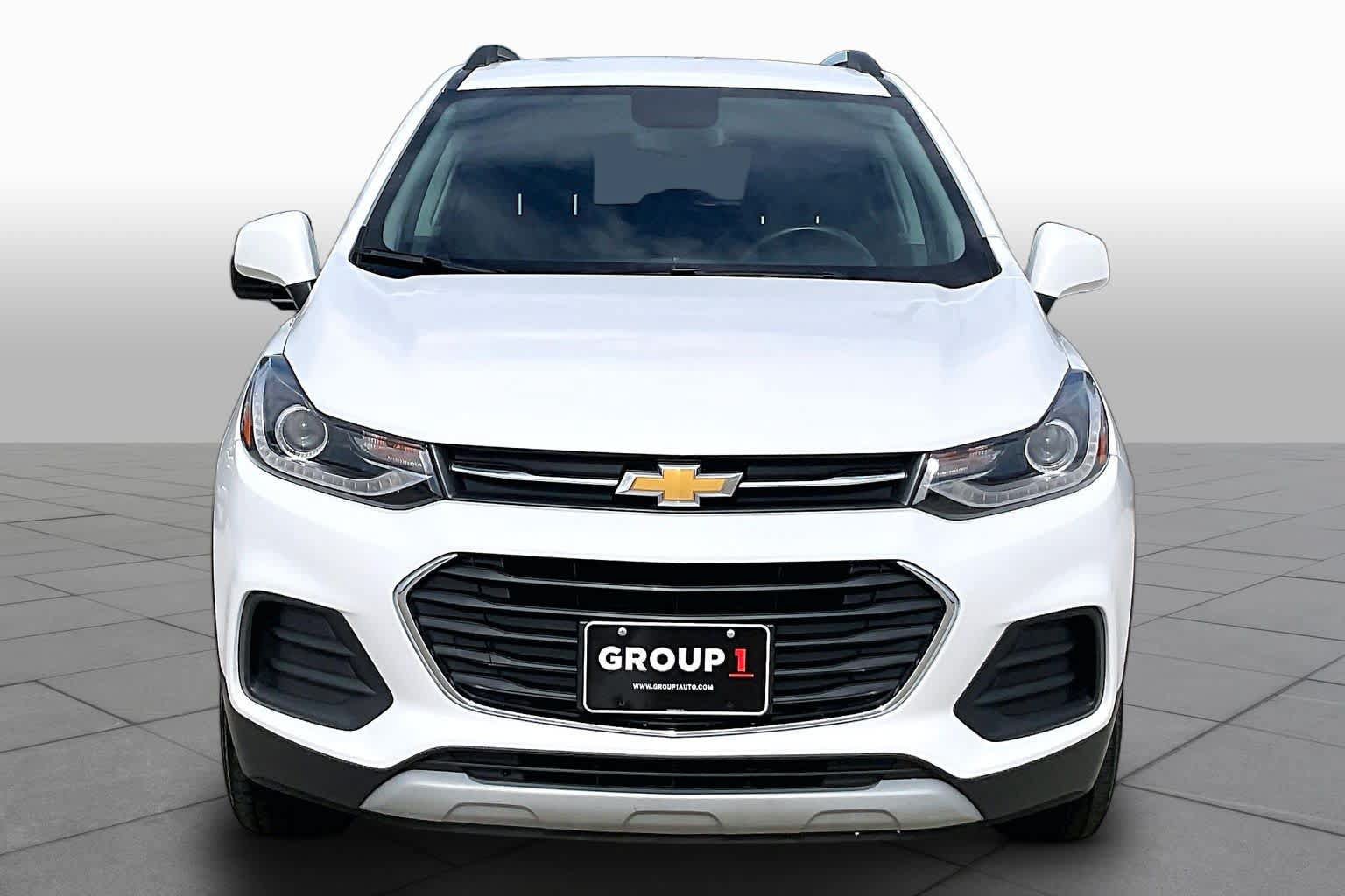 Used 2022 Chevrolet Trax LT w/ LT Convenience Package AWD/4WD image 4