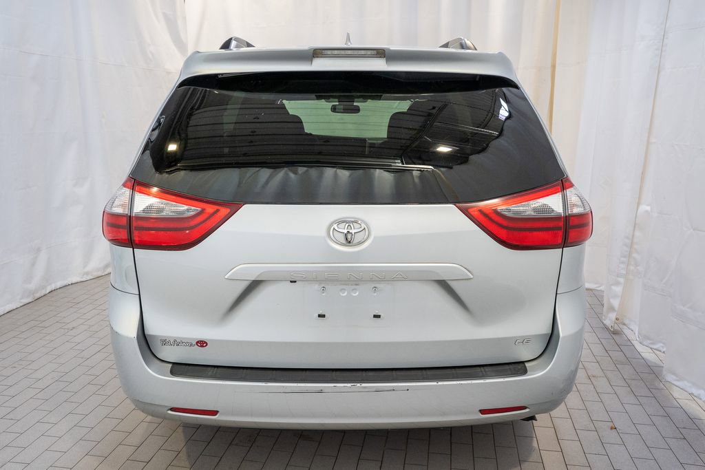 Used 2020 Toyota Sienna LE image 5