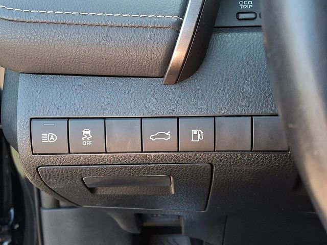 Used 2018 Toyota Camry SE w/ Moonroof Package FWD image 26