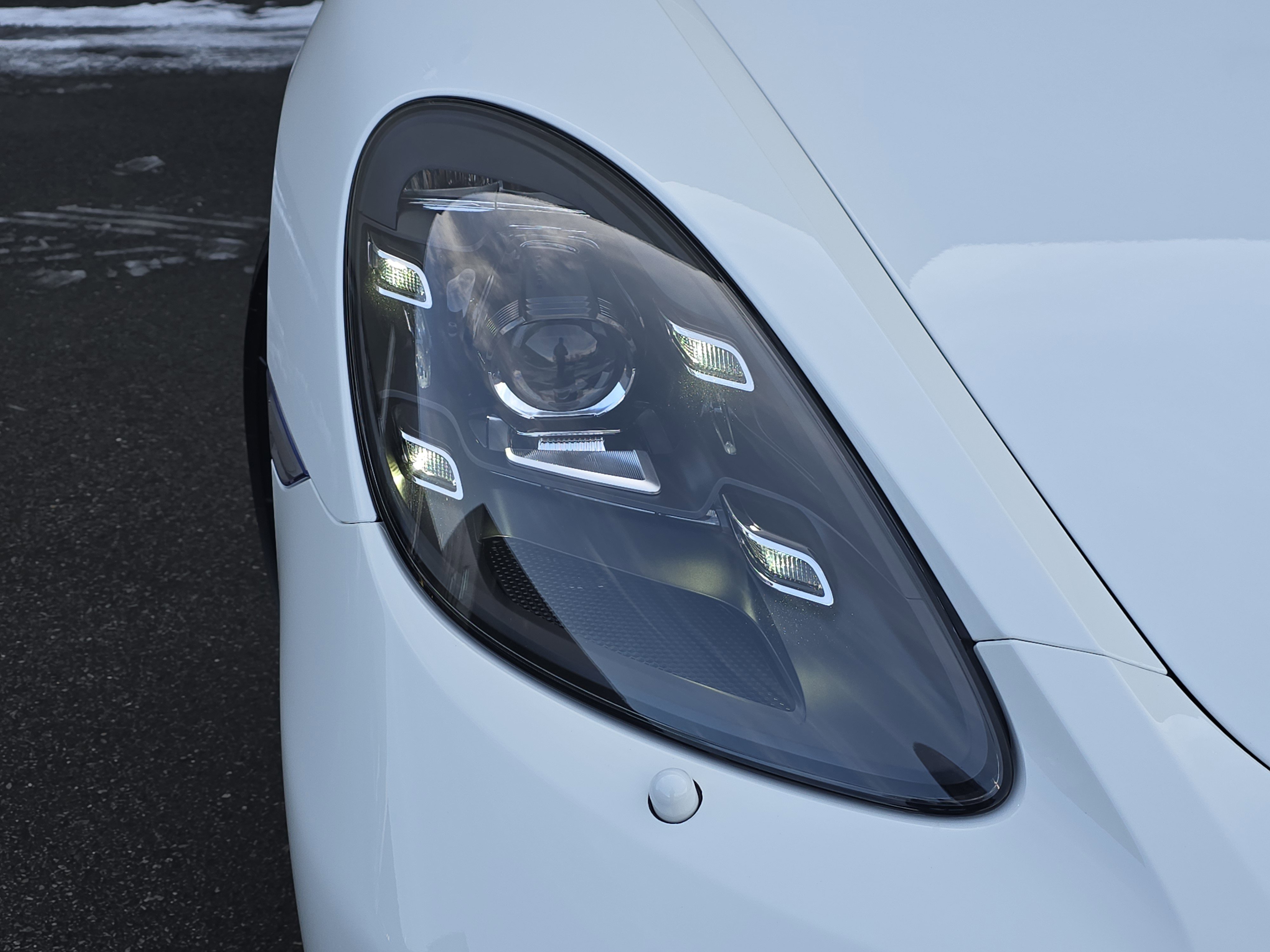 Certified 2025 Porsche 718 Cayman GT4 image 11