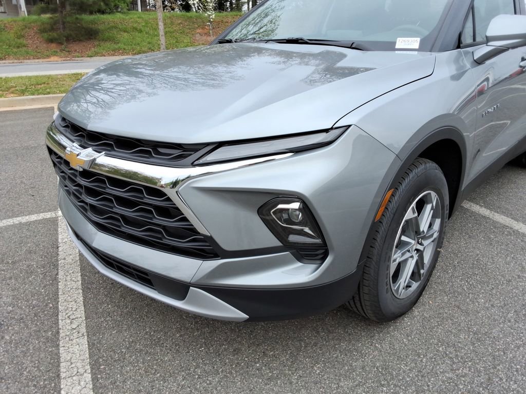 New 2026 Chevrolet Blazer LT FWD image 9