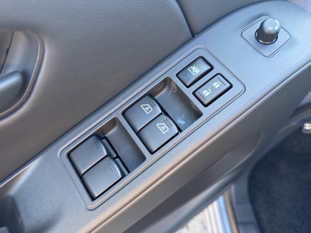 New 2026 Nissan Frontier SV image 12