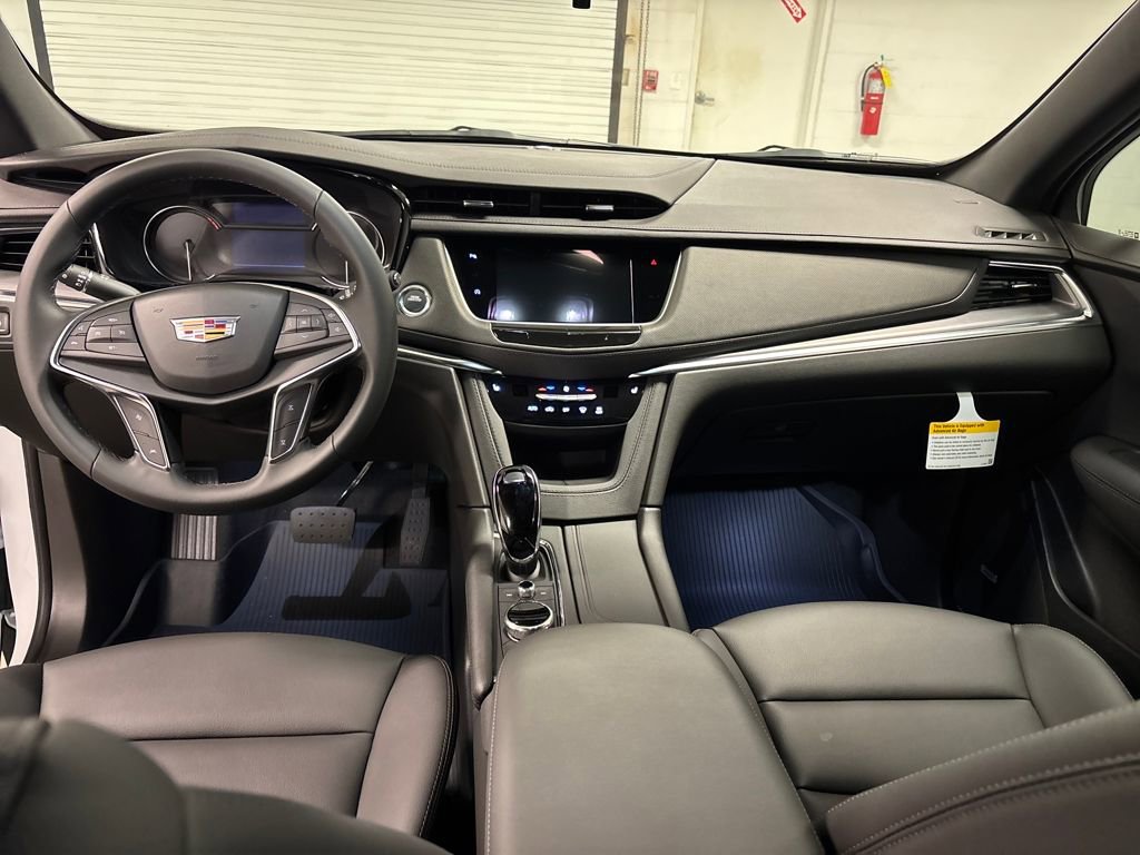 New 2026 Cadillac XT5 Luxury w/ LPO, Floor Liner Package image 26