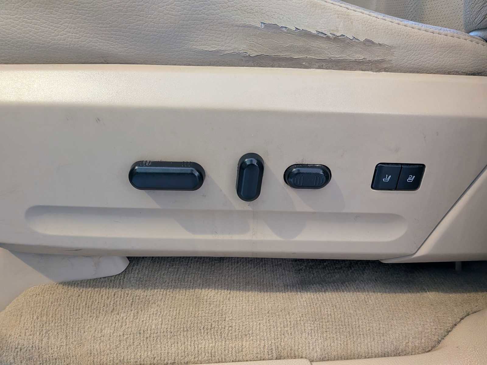 Used 2014 Ford Expedition XLT w/ Equipment Group 202A image 15