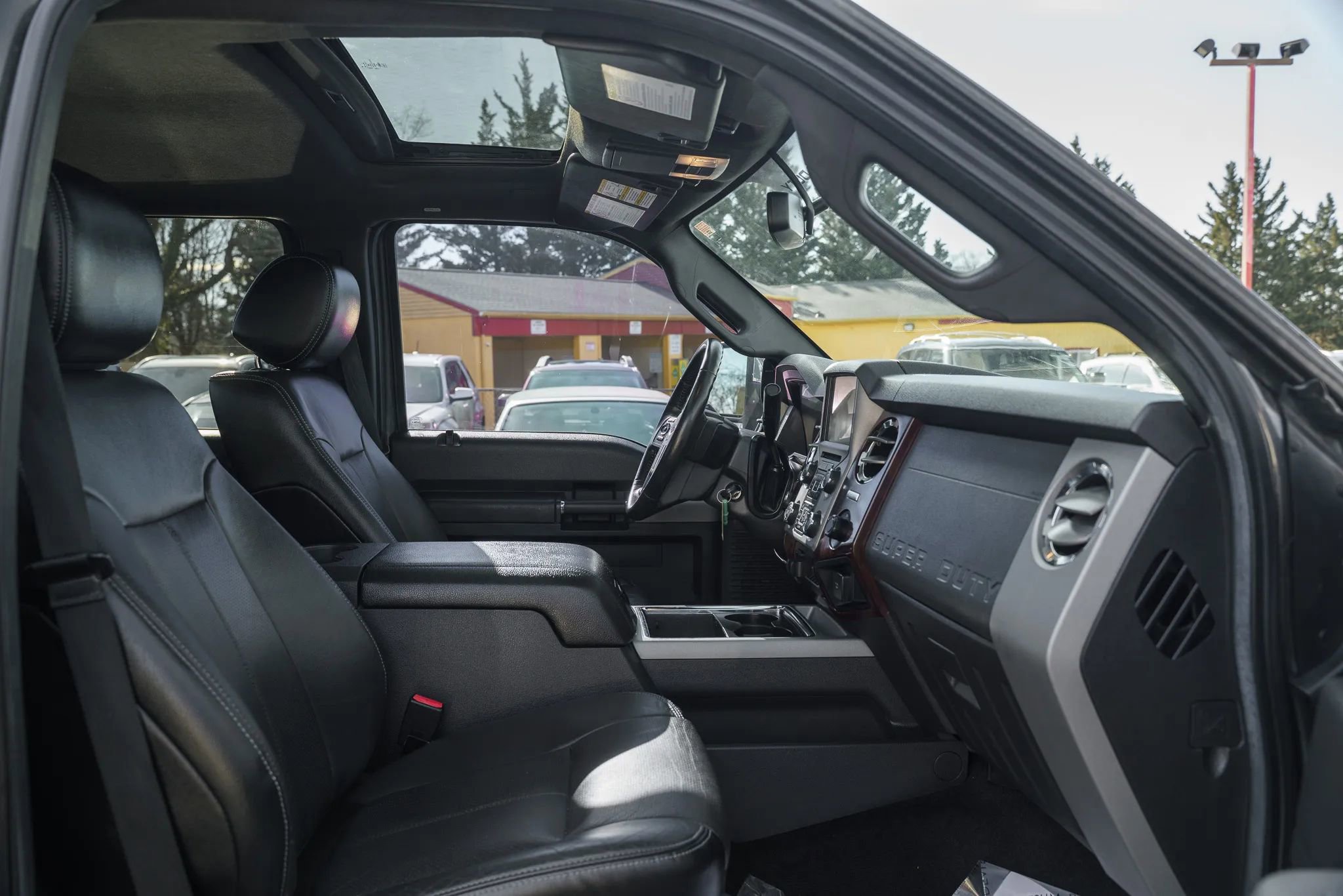 Used 2016 Ford F250 Lariat w/ Lariat Ultimate Package image 12