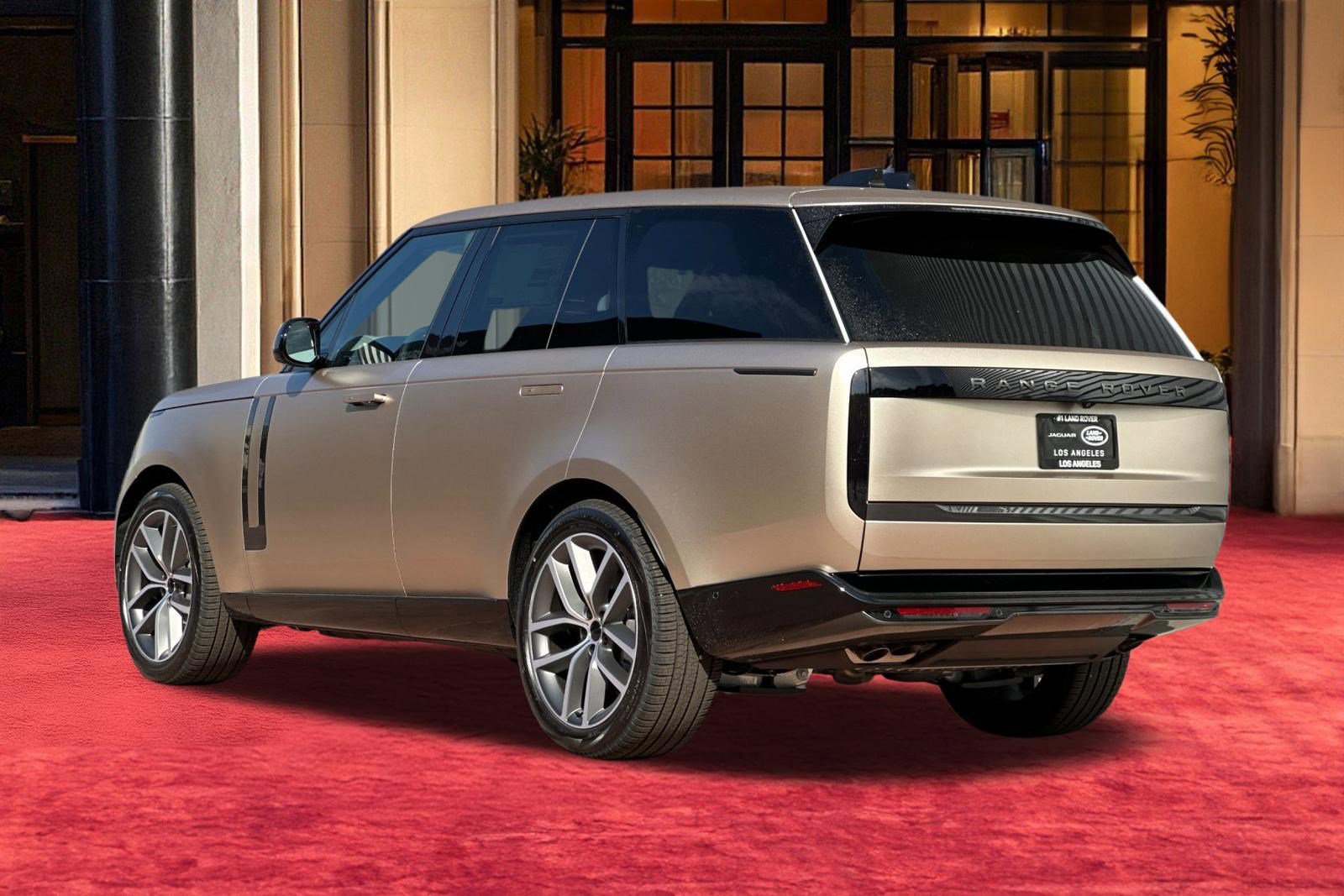 New 2026 Land Rover Range Rover SE image 4