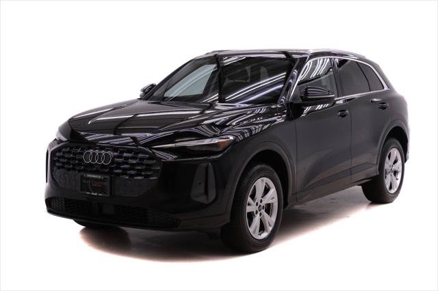 Certified 2025 Audi Q5 Premium w/ Convenience Package image 1