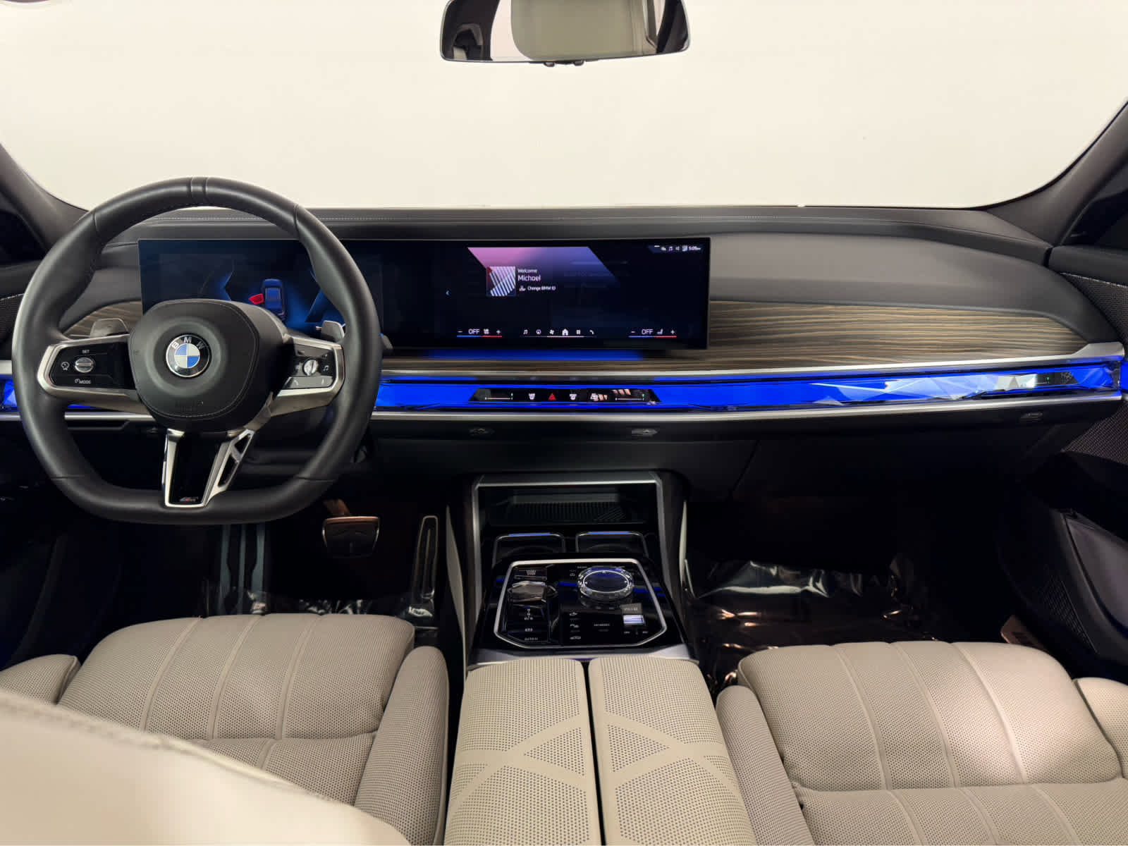 Certified 2023 BMW 740i RWD image 11