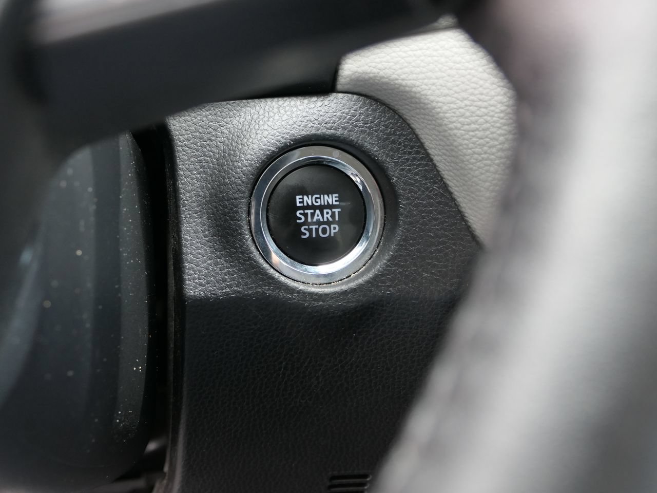 Used 2024 Toyota RAV4 XLE Premium w/ Weather Package AWD/4WD image 17
