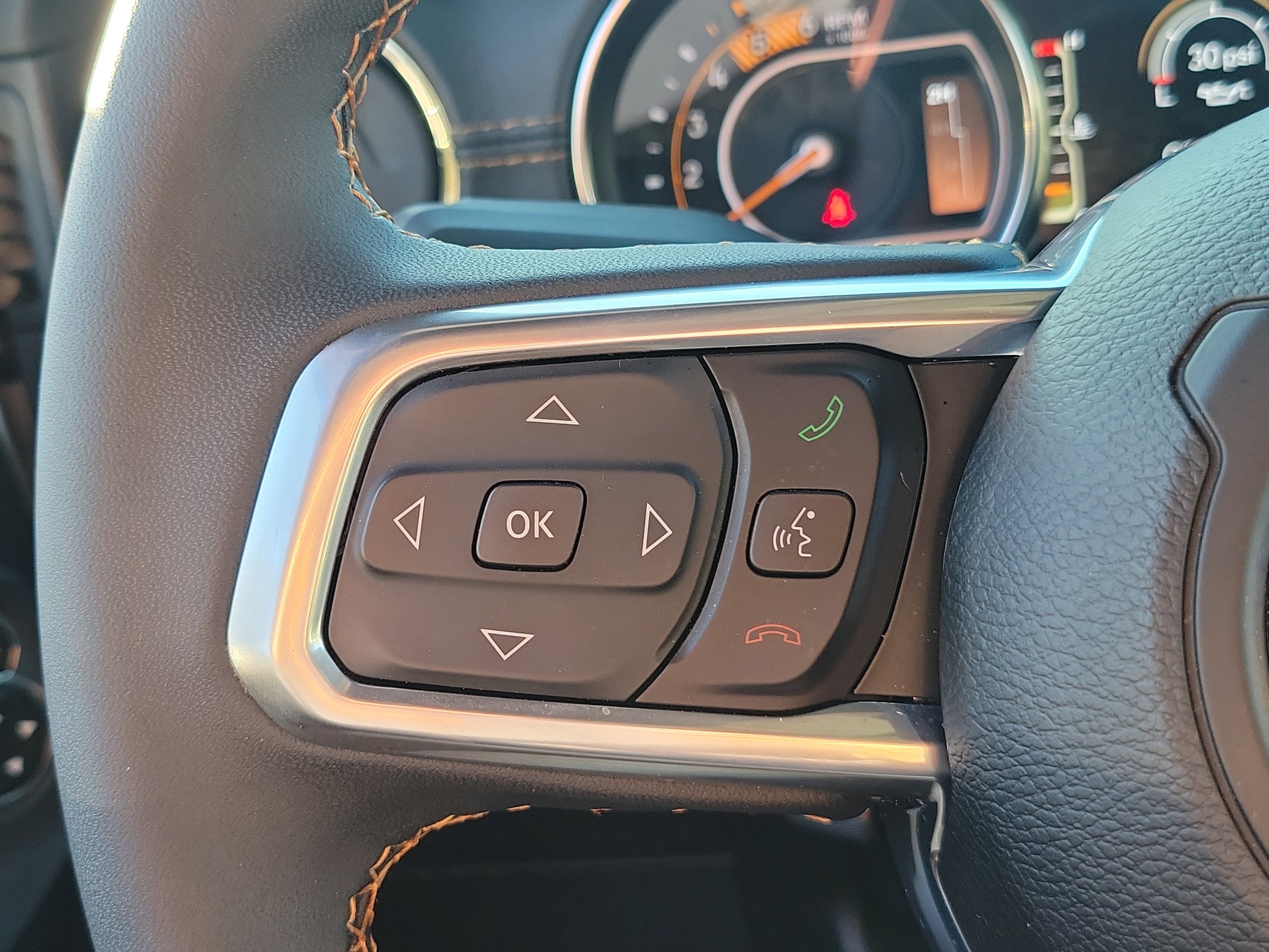 Used 2023 Jeep Gladiator Overland image 26