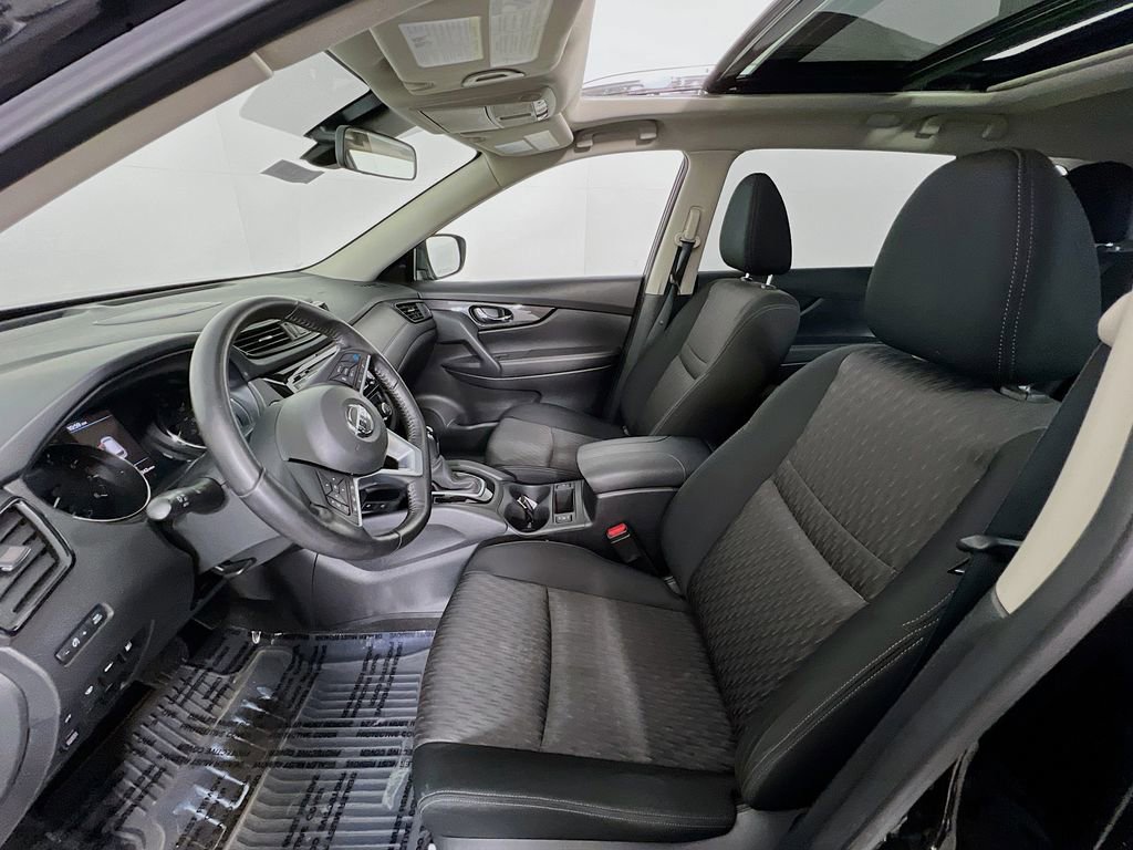 Used 2019 Nissan Rogue SV w/ Sun & Sound Touring Package image 20