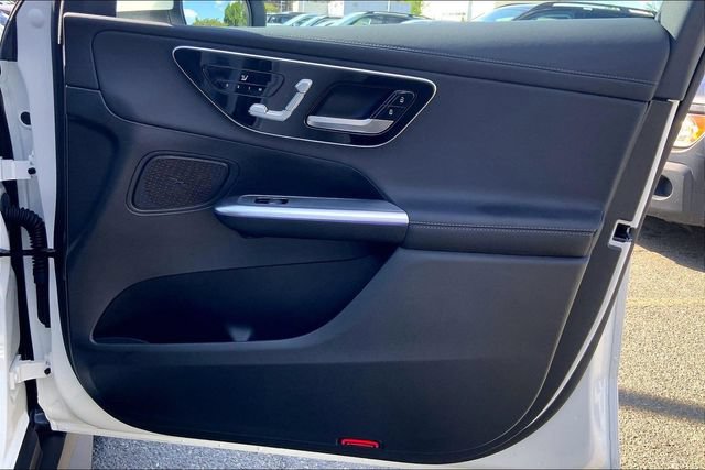 Certified 2025 Mercedes-Benz GLC 300 4MATIC w/ AMG Line image 19