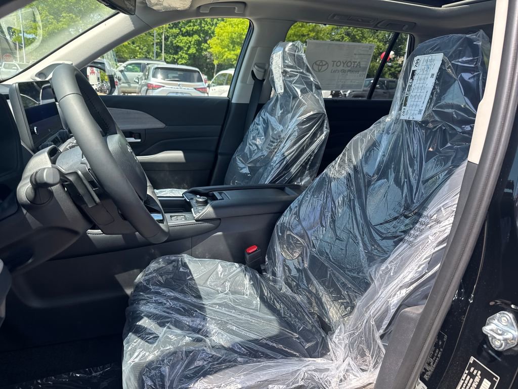 New 2026 Toyota Grand Highlander AWD image 14