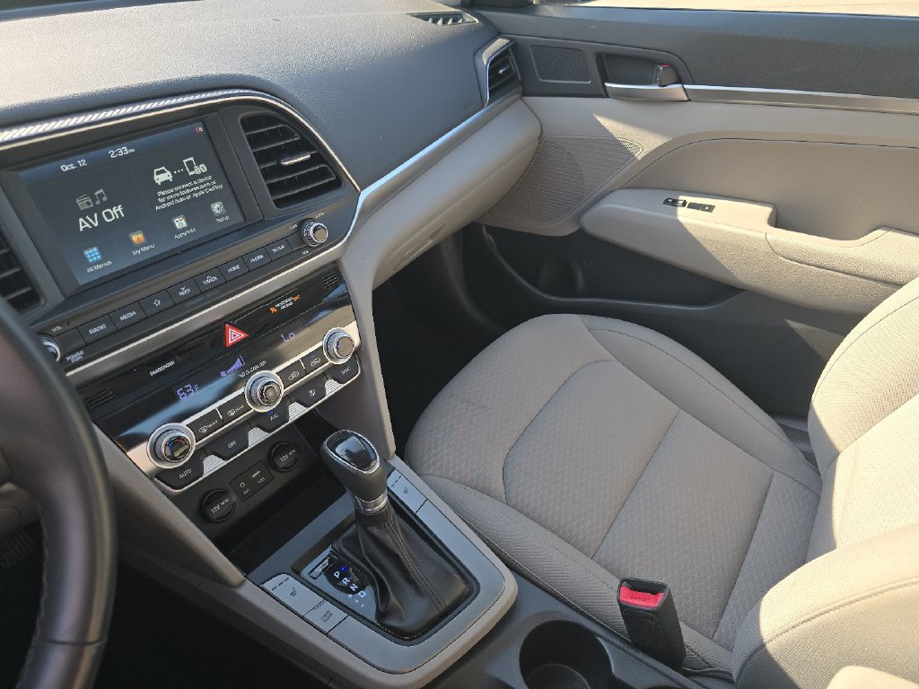 Used 2020 Hyundai Elantra Value Edition w/ Cargo Package (C1) FWD image 27