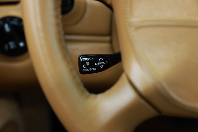Used 2001 Porsche 911 Carrera 4 AWD/4WD image 32