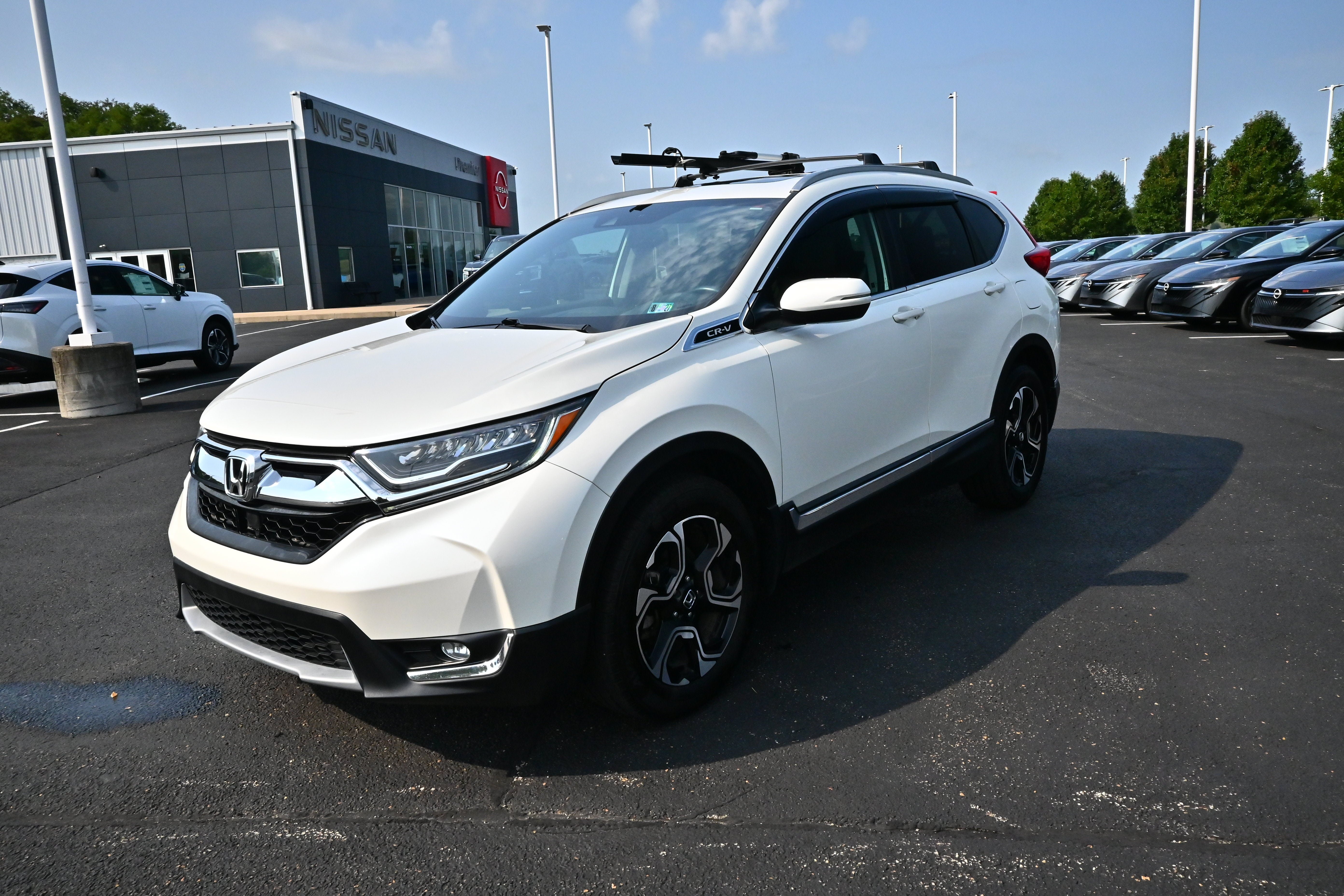 Used 2018 Honda CR-V Touring image 4