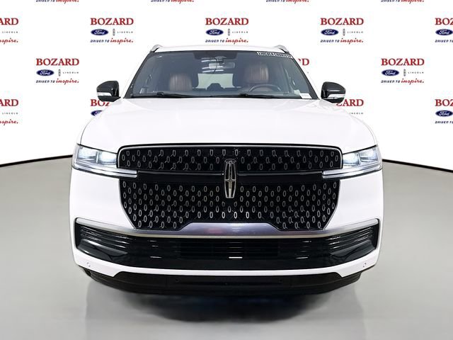 New 2025 Lincoln Navigator L Reserve image 2
