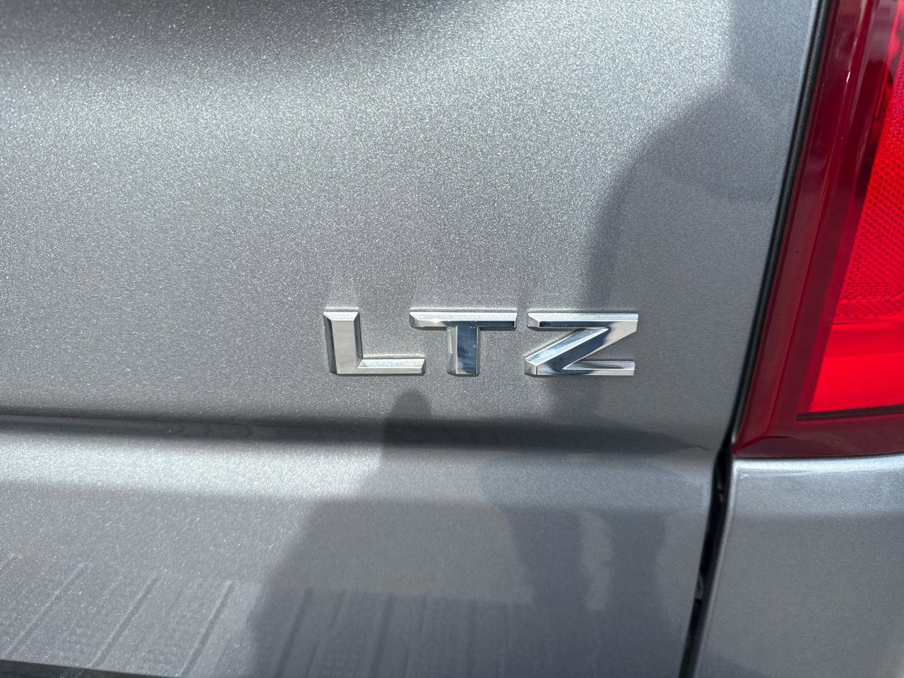 Used 2021 Chevrolet Silverado 1500 LTZ image 29