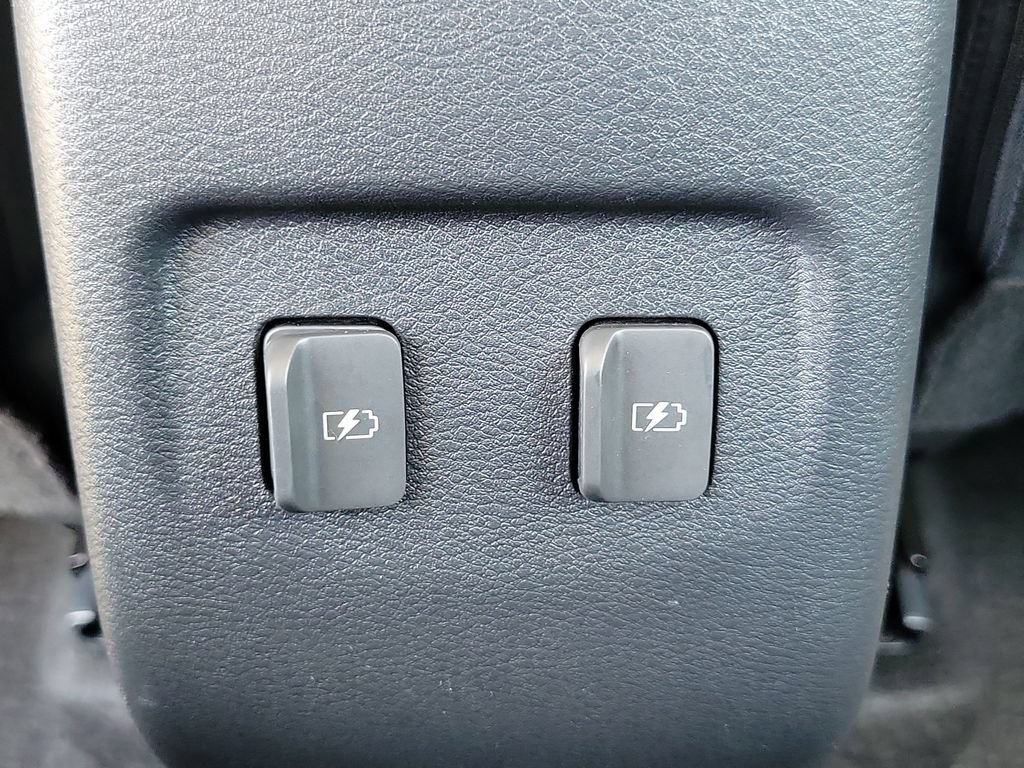 Used 2024 Nissan Kicks SV FWD image 12