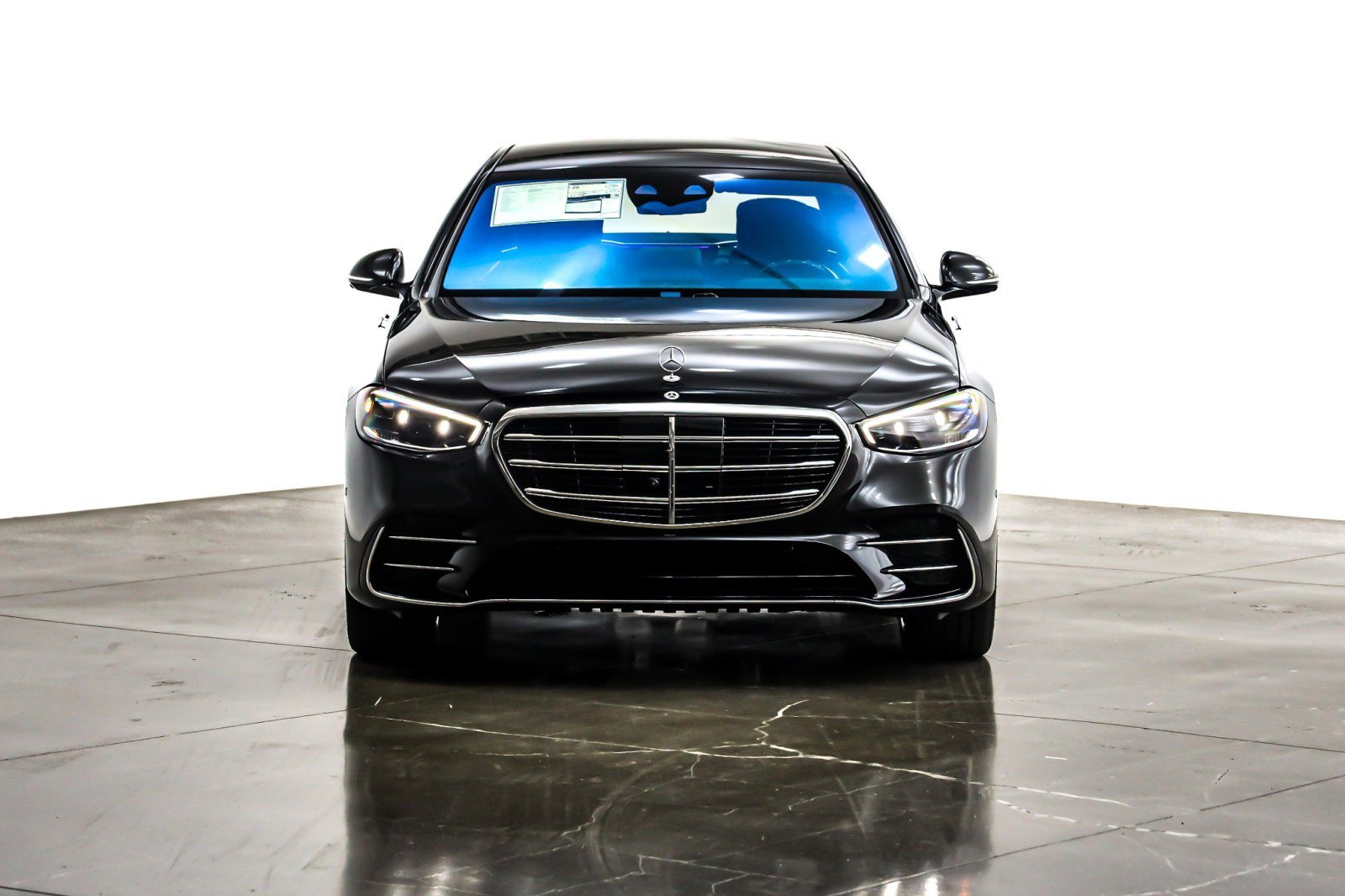 New 2026 Mercedes-Benz S 580 4MATIC Sedan image 2