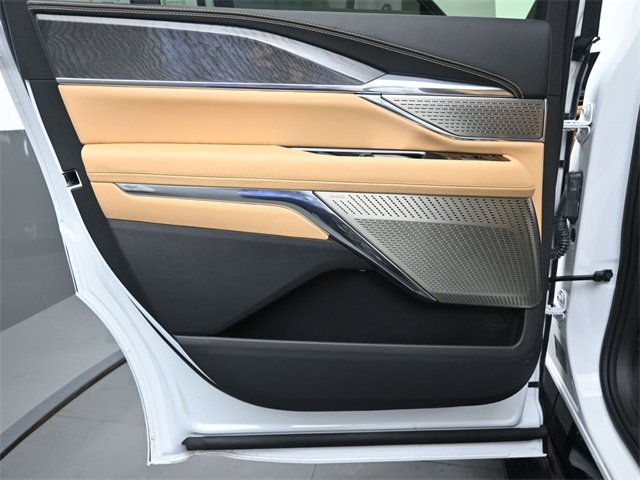 New 2025 Cadillac Escalade IQ Luxury 2 image 14